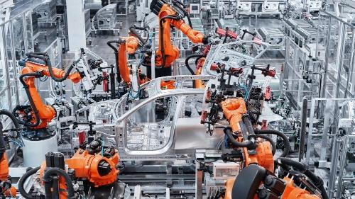 從工廠、產業(yè)鏈、產品看先進制造--2024年開年經濟一線觀察之五 噴槍